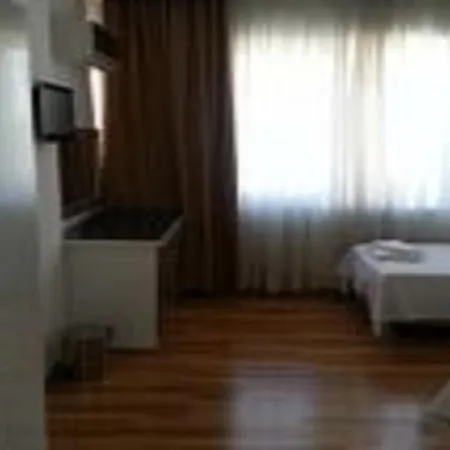 Lara Atalla Анталья