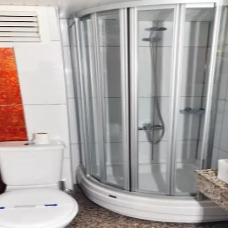 מלון Lara Atalla 2*