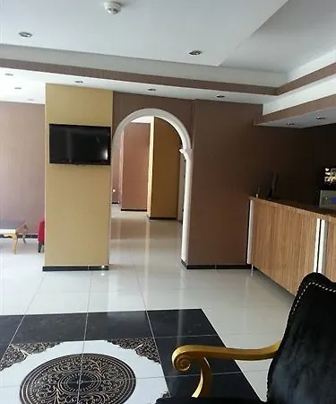 Lara Atalla Hotell
