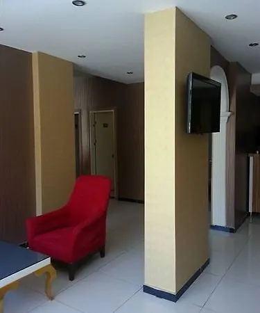 Hotell Lara Atalla 2*