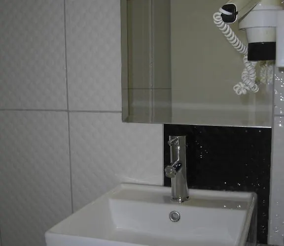 Lara Atalla Otel