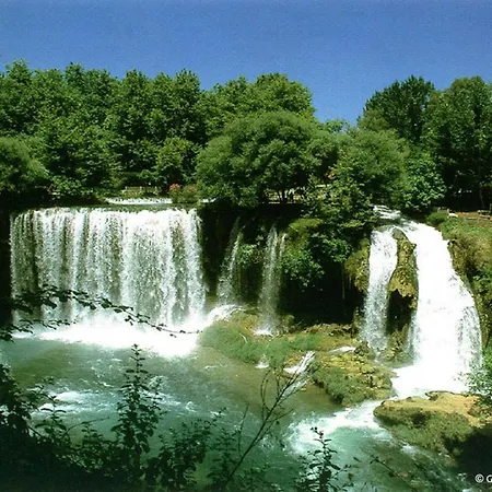 Lara Atalla Otel 2*